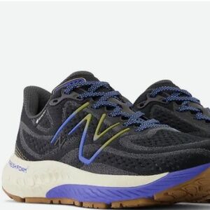 New Balance Fresh Foam 880 Gore Tex Running Shoes - Size 7.5